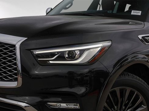 Used 2024 INFINITI QX80 Sensory w/ Cargo Package image 8
