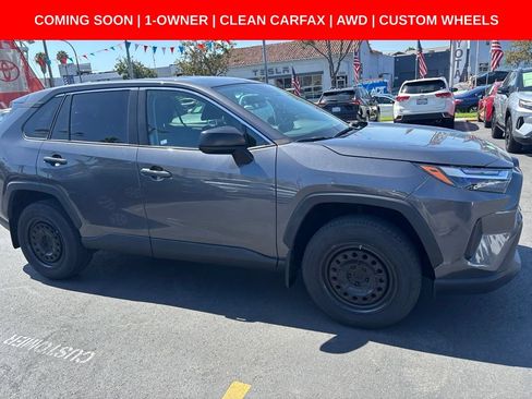 Used 2024 Toyota RAV4 LE AWD/4WD image 3