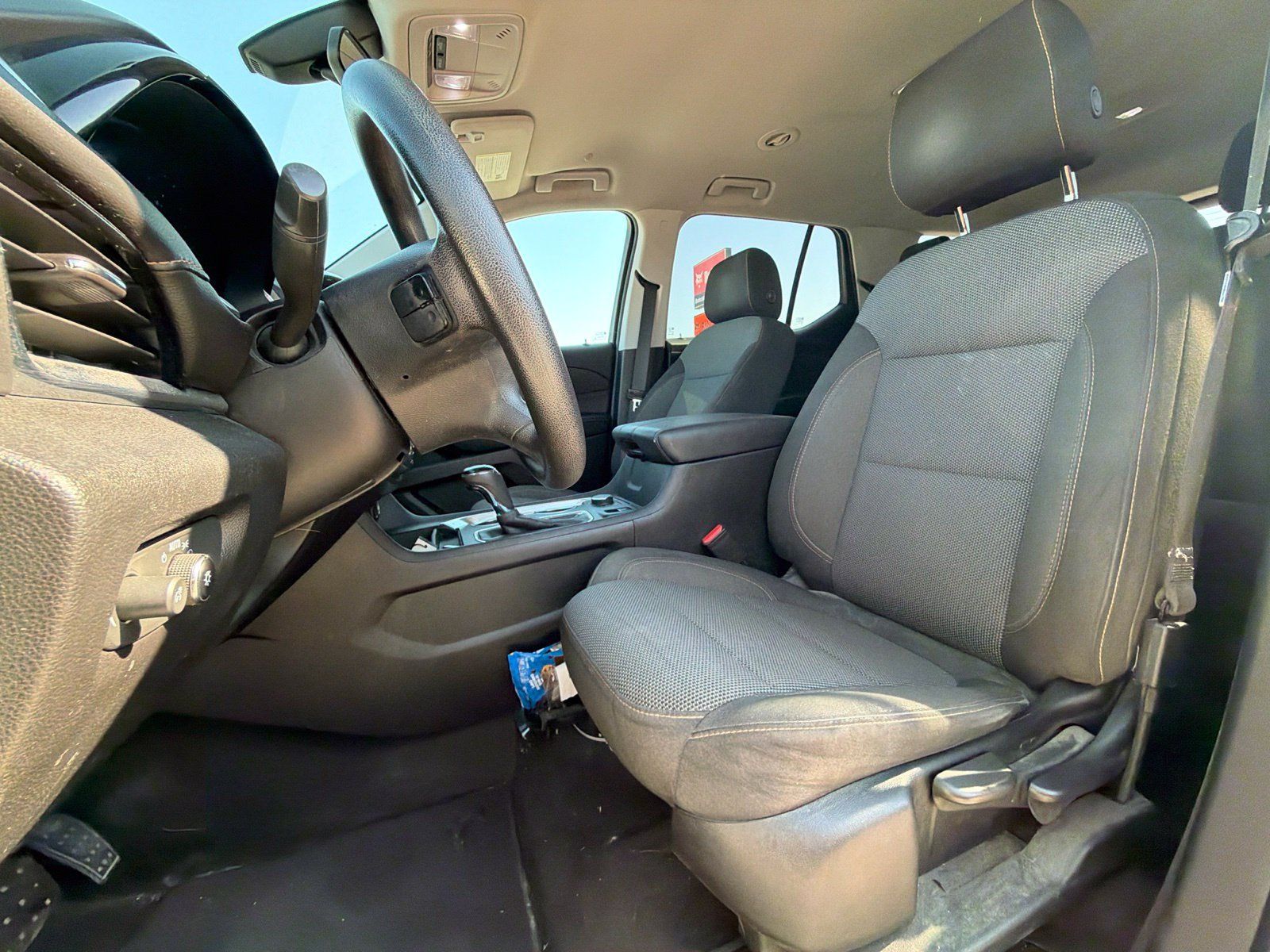 Used 2018 Chevrolet Traverse LS FWD image 12