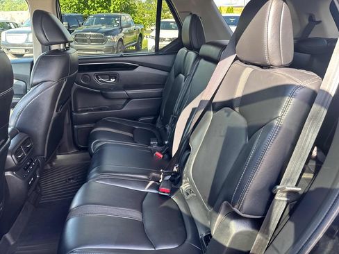 Used 2023 Honda Pilot EX-L image 22