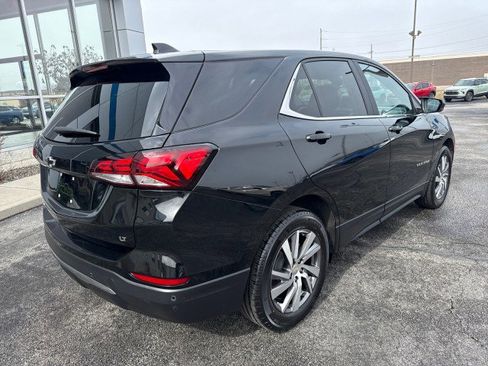 Used 2024 Chevrolet Equinox LT image 3