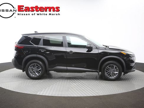 Used 2023 Nissan Rogue S AWD/4WD image 45