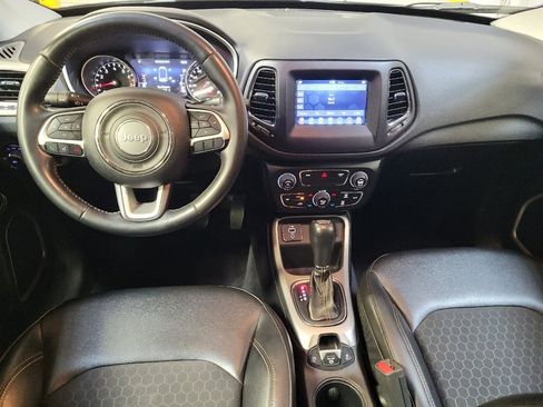 Used 2018 Jeep Compass Latitude w/ Popular Equipment Group FWD image 22