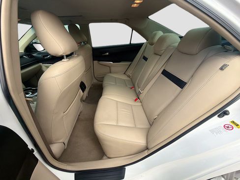 Used 2014 Toyota Camry XLE FWD image 27