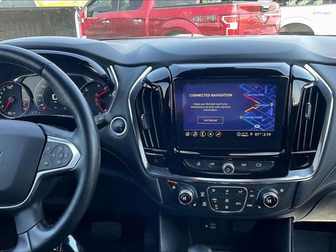 Used 2023 Chevrolet Traverse Premier w/ Redline Edition AWD/4WD image 12
