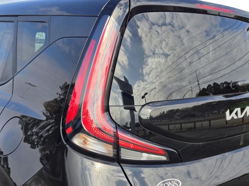 New 2025 Kia Soul LX image 9