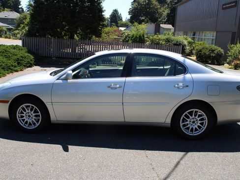 Used 2003 Lexus ES 330 FWD image 13