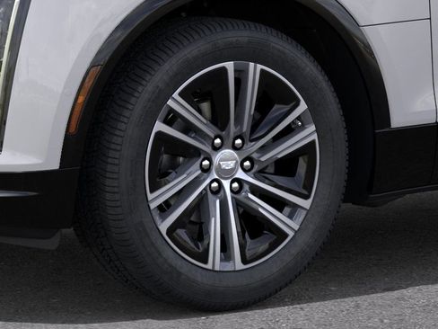 New 2025 Cadillac Lyriq Luxury image 9