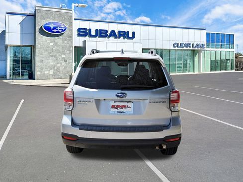 Used 2018 Subaru Forester 2.5i Premium image 5