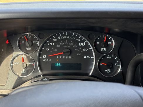 Used 2024 GMC Savana 2500 w/ Driver Convenience Package RWD image 21