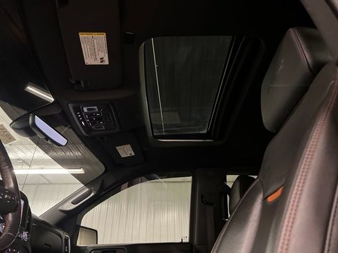 Certified 2020 GMC Sierra 1500 AT4 w/ AT4 Premium Package AWD/4WD image 28