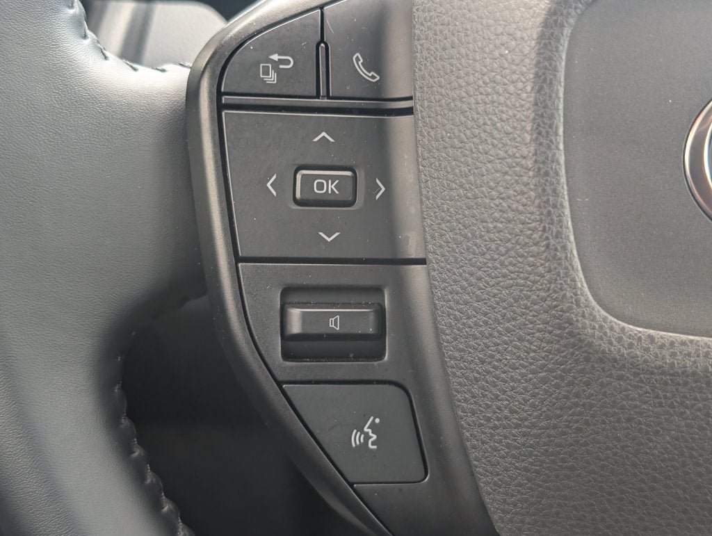 Certified 2026 Toyota Prius LE AWD/4WD image 17