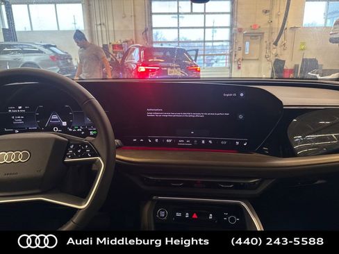 New 2025 Audi Q5 2.0T Premium Plus image 17