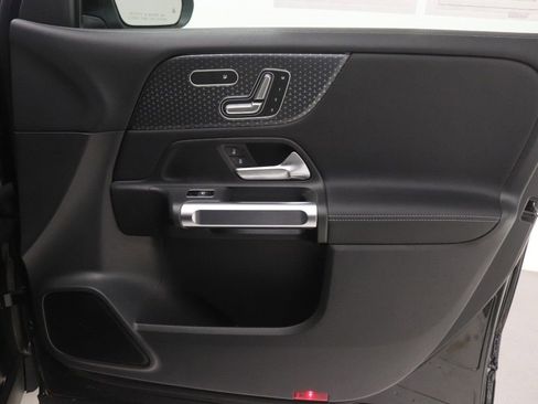 Certified 2026 Mercedes-Benz GLB 250 image 24