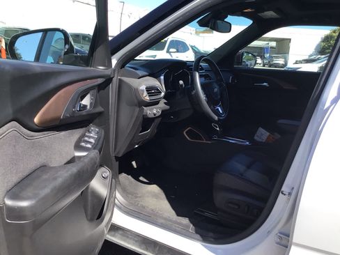 Used 2021 Chevrolet TrailBlazer ACTIV w/ Sun and Liftgate Package AWD/4WD image 5