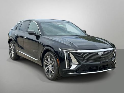 New 2026 Cadillac Lyriq Premium Luxury AWD/4WD image 13