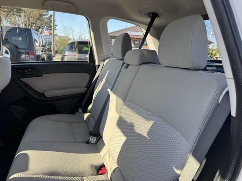 Used 2016 Subaru Forester 2.5i w/ Alloy Wheel Package AWD/4WD image 23