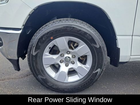 Used 2023 RAM 1500 Big Horn AWD/4WD image 9