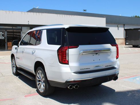 Used 2023 GMC Yukon Denali w/ LPO, Floor Liner Package AWD/4WD image 3