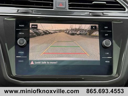 Used 2018 Volkswagen Tiguan SEL Premium image 29
