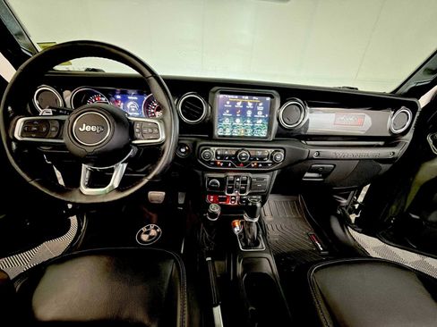 Used 2021 Jeep Wrangler Unlimited Rubicon AWD/4WD image 12