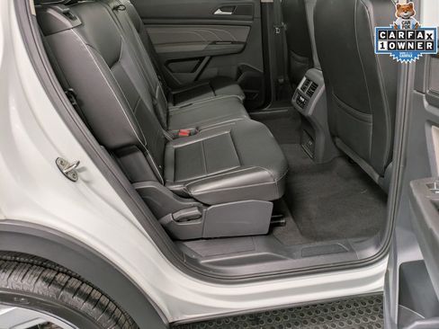 Used 2022 Volkswagen Atlas SE w/ Panoramic Sunroof Package image 26