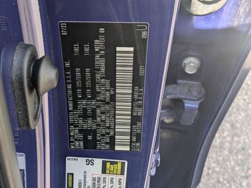 Certified 2023 Toyota Corolla Cross XLE image 36