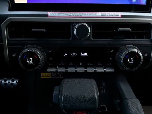 Used 2024 Toyota Tacoma TRD Sport w/ TRD Sport Premium Package RWD image 35