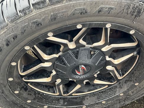 Used 2013 Ford F150 XLT w/ Luxury Equipment Group image 10