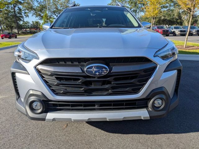 Used 2023 Subaru Outback Touring AWD/4WD image 3