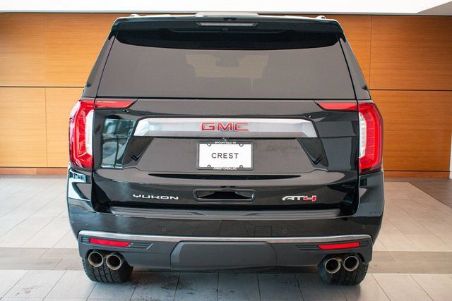 Used 2024 GMC Yukon AT4 w/ AT4 Premium Package AWD/4WD image 7