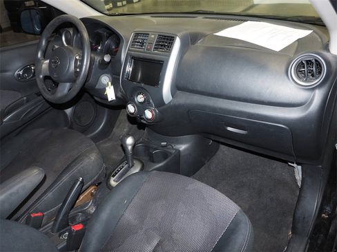 Used 2014 Nissan Versa SV image 15