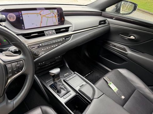 Used 2019 Lexus ES 350 w/ Premium Package FWD image 31