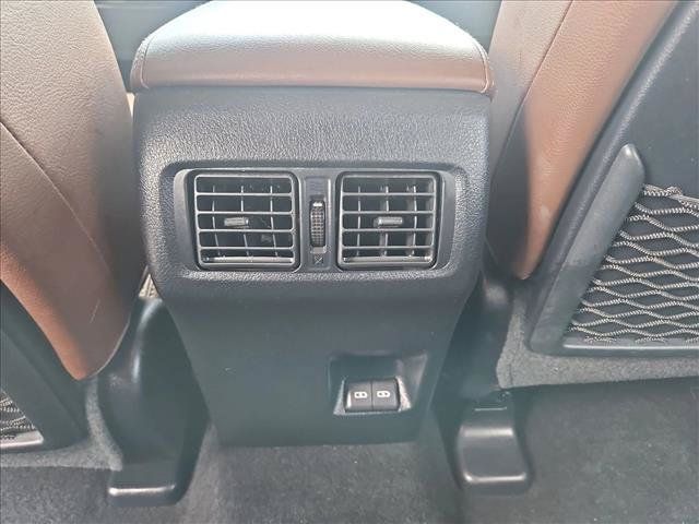 Used 2023 Toyota 4Runner Limited AWD/4WD image 18