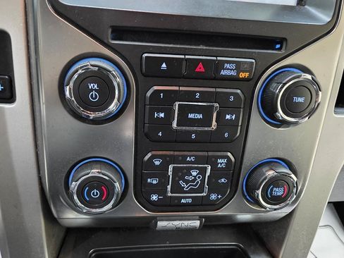 Used 2014 Ford F150 FX4 w/ Equipment Group 402A Luxury AWD/4WD image 33