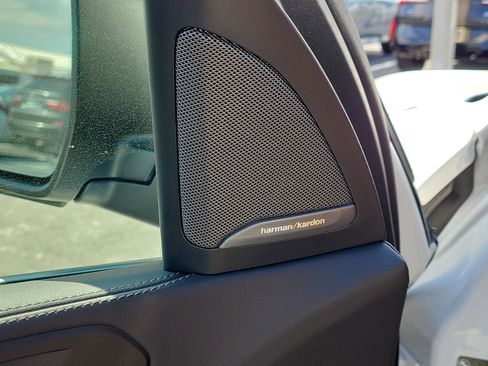 New 2026 BMW X5 xDrive50e image 14