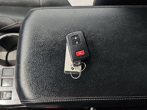 Used 2020 Toyota 4Runner Nightshade image 18