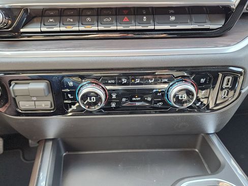 New 2026 GMC Sierra 1500 SLT w/ SLT Premium Plus Package image 28