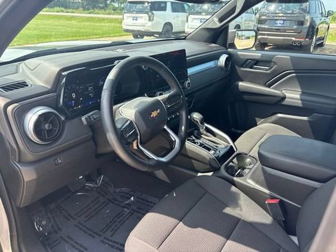 Used 2024 Chevrolet Colorado LT w/ LT Convenience Package II AWD/4WD image 14