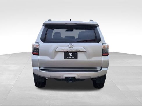 Used 2024 Toyota 4Runner SR5 image 8