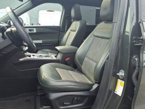 Certified 2022 Ford Explorer Timberline w/ Timberline Technology Package AWD/4WD image 18