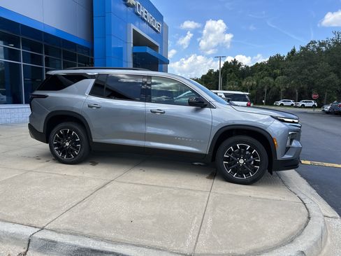 New 2026 Chevrolet Traverse LT w/ Sun and Wheel Package image 10