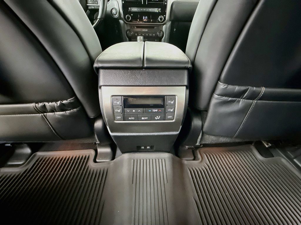 Certified 2022 Lexus GX 460 Premium w/ Accessory Package AWD/4WD image 26