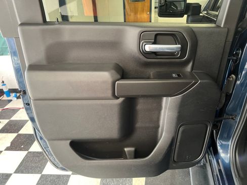 Used 2017 Chevrolet Tahoe LT AWD/4WD image 49