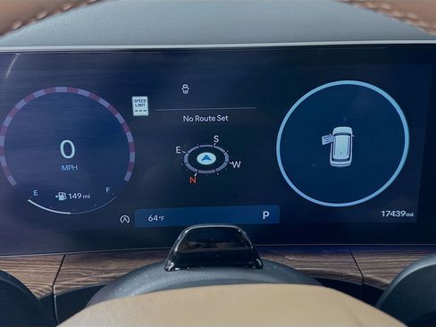 Used 2024 Hyundai Santa Fe Limited image 12