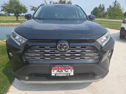Used 2019 Toyota RAV4 Limited w/ Cold Weather Package AWD/4WD image 2