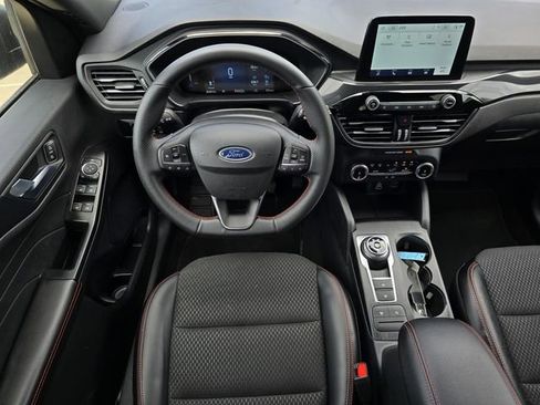 Used 2025 Ford Escape ST-Line AWD/4WD image 10