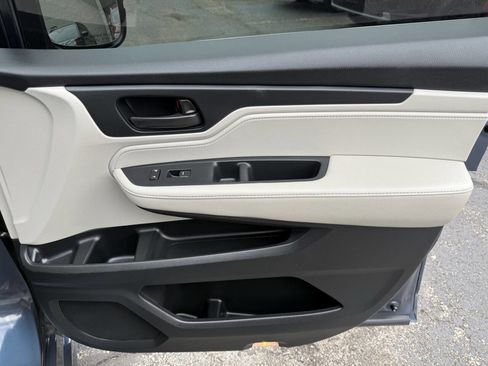 Used 2025 Honda Odyssey Touring image 28