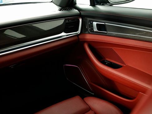 Certified 2023 Porsche Panamera 4S image 29