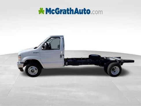 New 2026 Ford E-450 and Econoline 450 Super Duty w/ Ambulance Prep Package RWD image 2